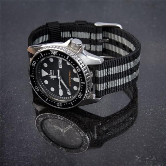 Watch Straps - Premium Nylon Quick Release Replacement Watch Bands - Black/Gray - Picture 2 of 7